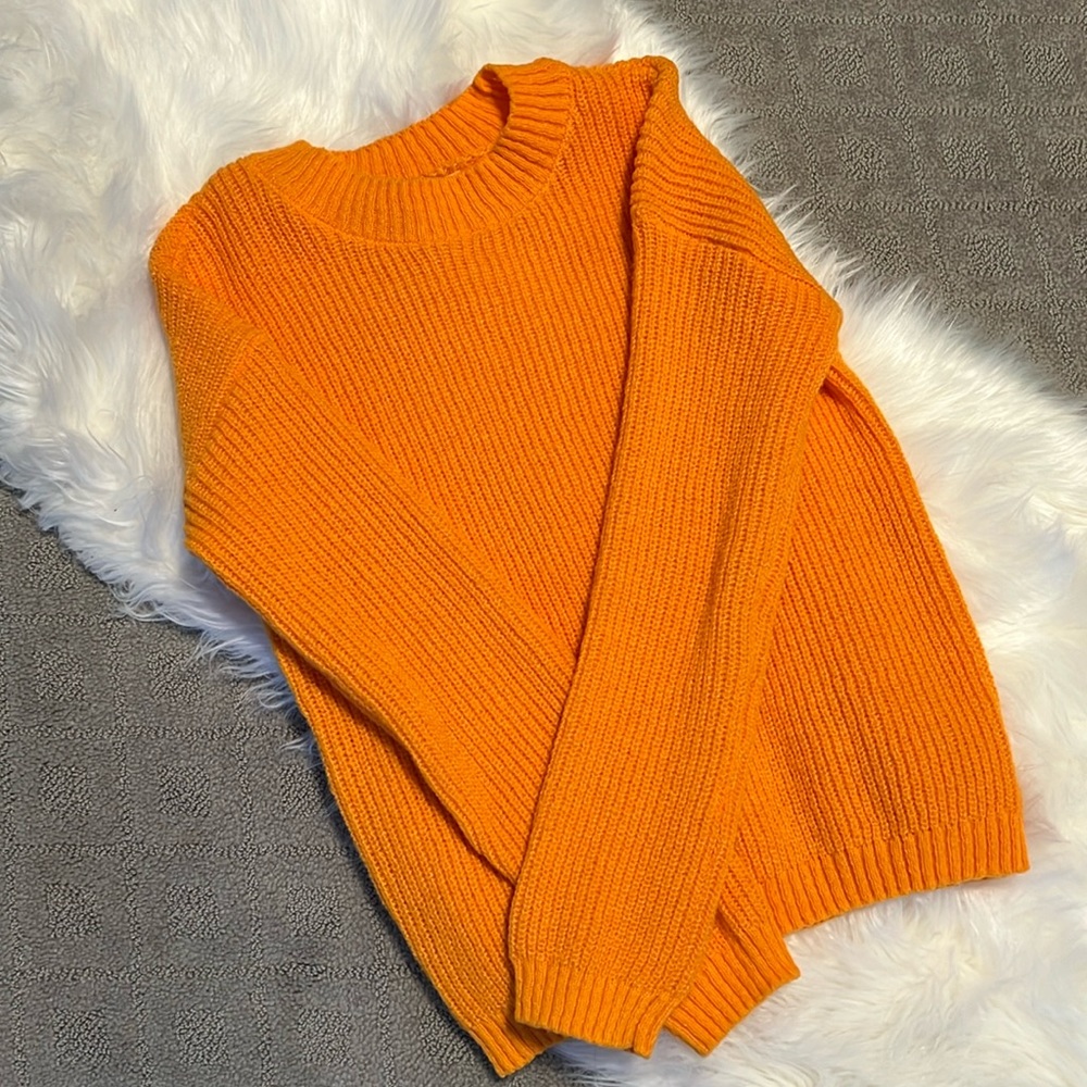 No Boundaries sweater